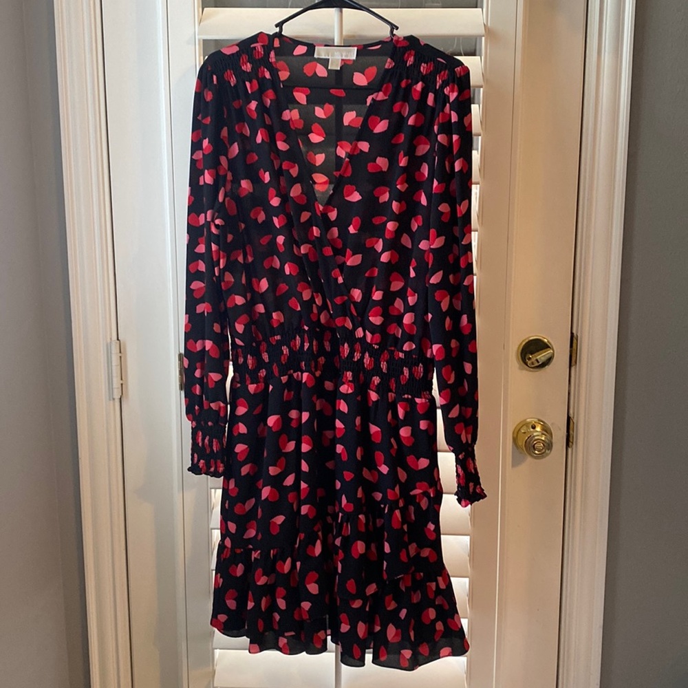 Michael Kors dress size XL black/red/pink long sleeve, V neck
